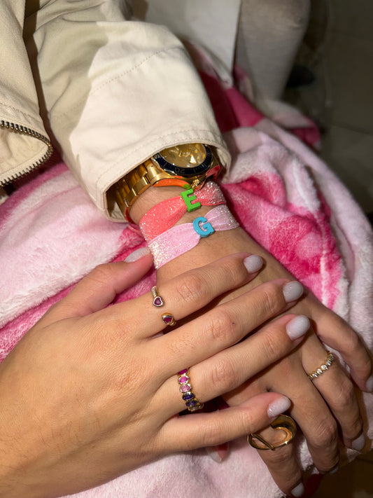 Initial elastic band bracelet