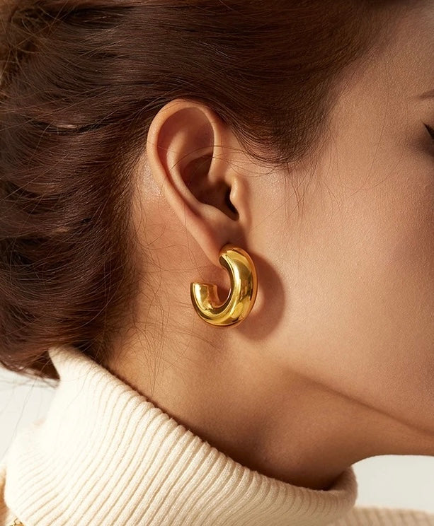 Noe gold chunky hoops