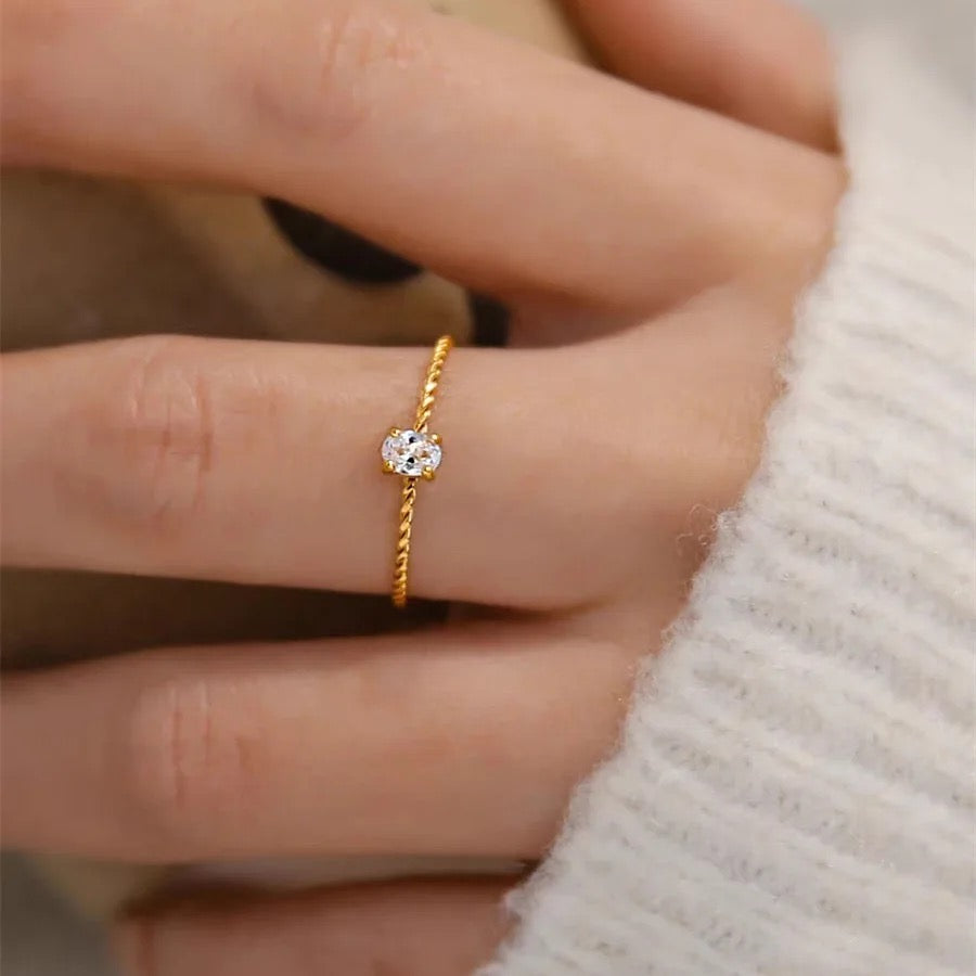 Yani gold with circonia diamond ring