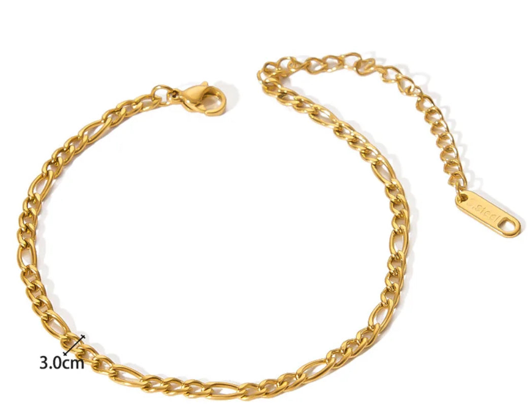 Leah Collection basic gold bracelet