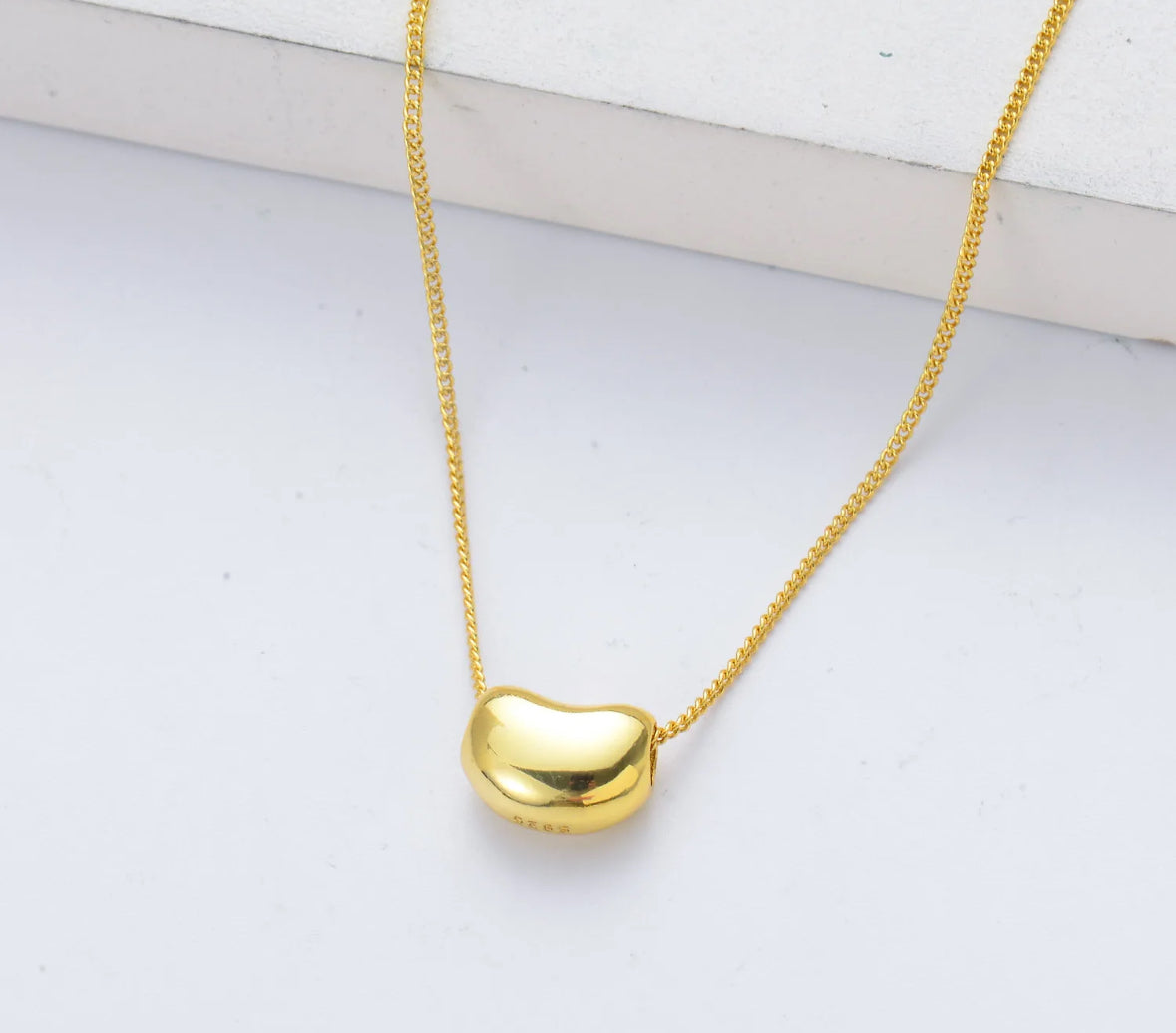 Bean gold basic necklace